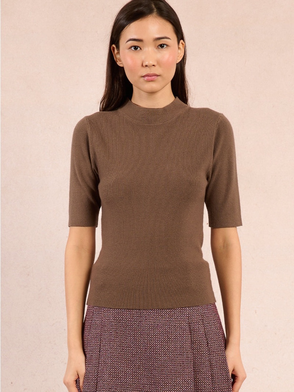 Molly Bracken Khaki Brown Minimalist Short Sleeve Knit Sweater Top Large NWT - Picture 3 of 15